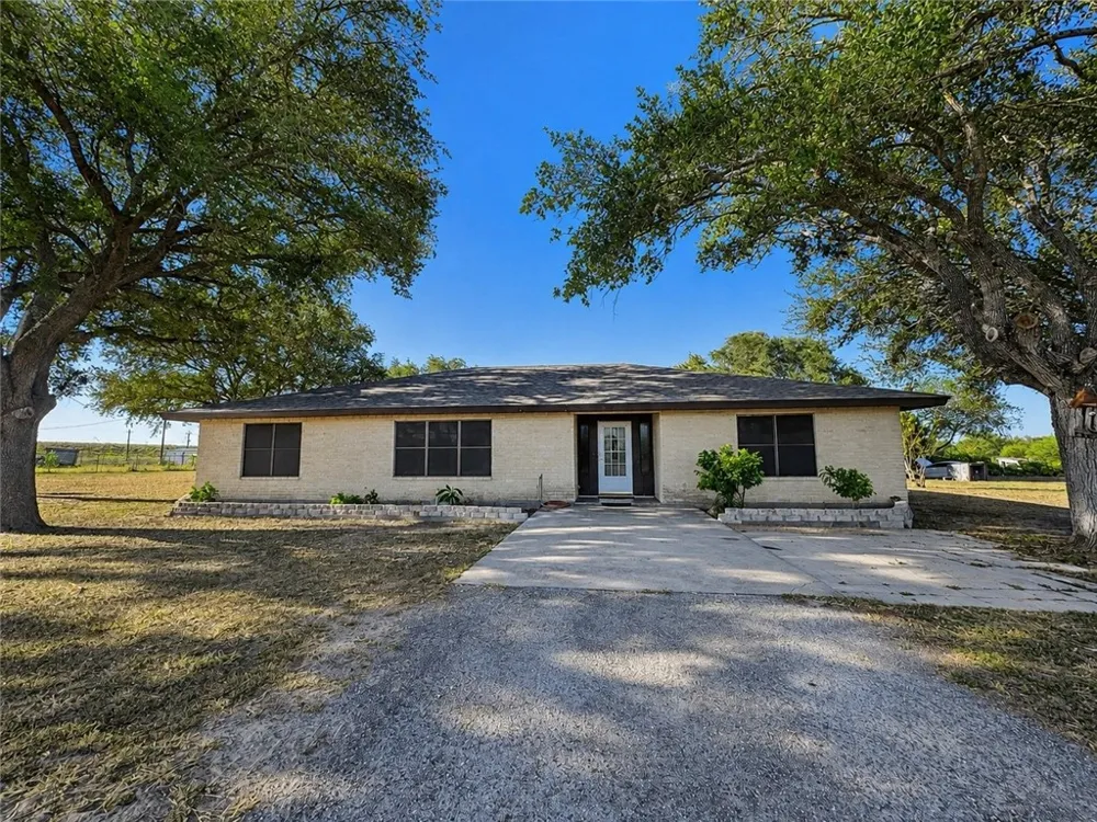 3032 HWY N 281 Alice, TX 78332