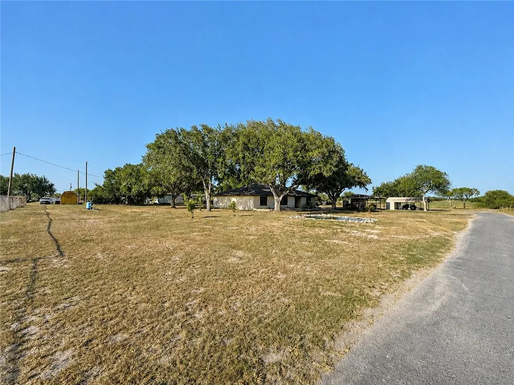 3032 HWY N 281 Alice, TX 78332
