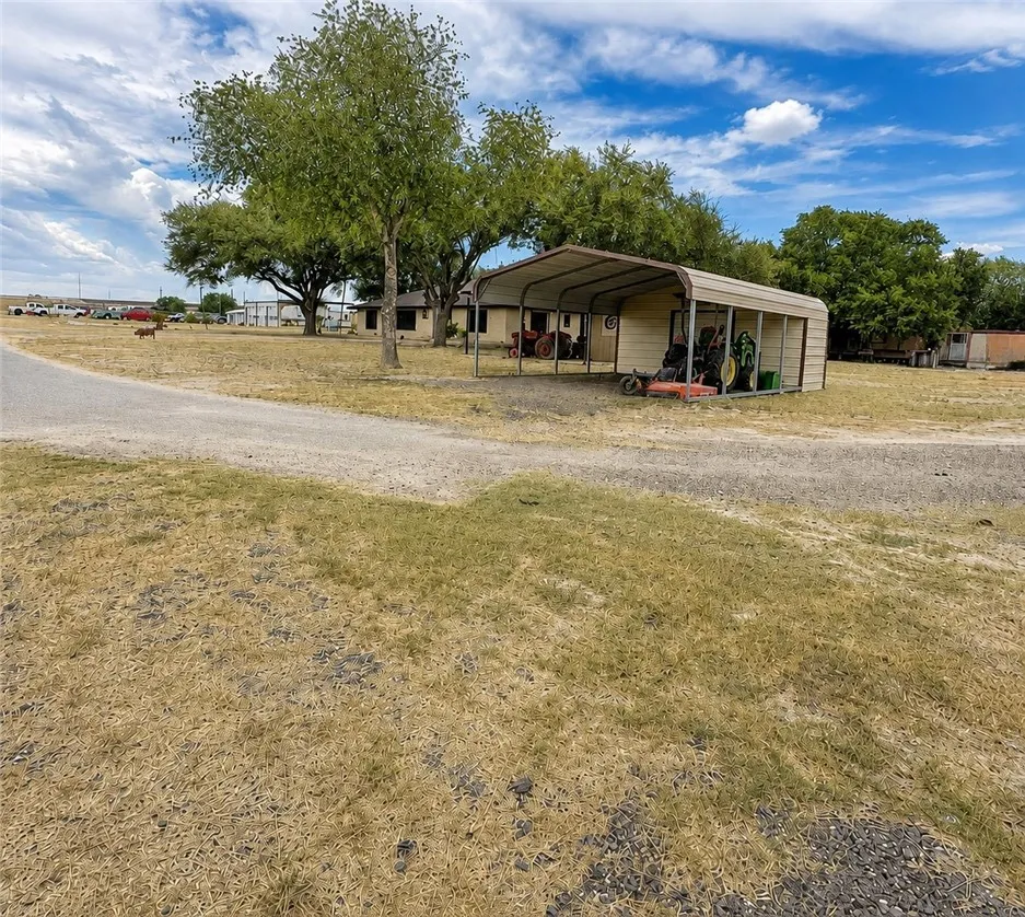 3032 HWY N 281 Alice, TX 78332