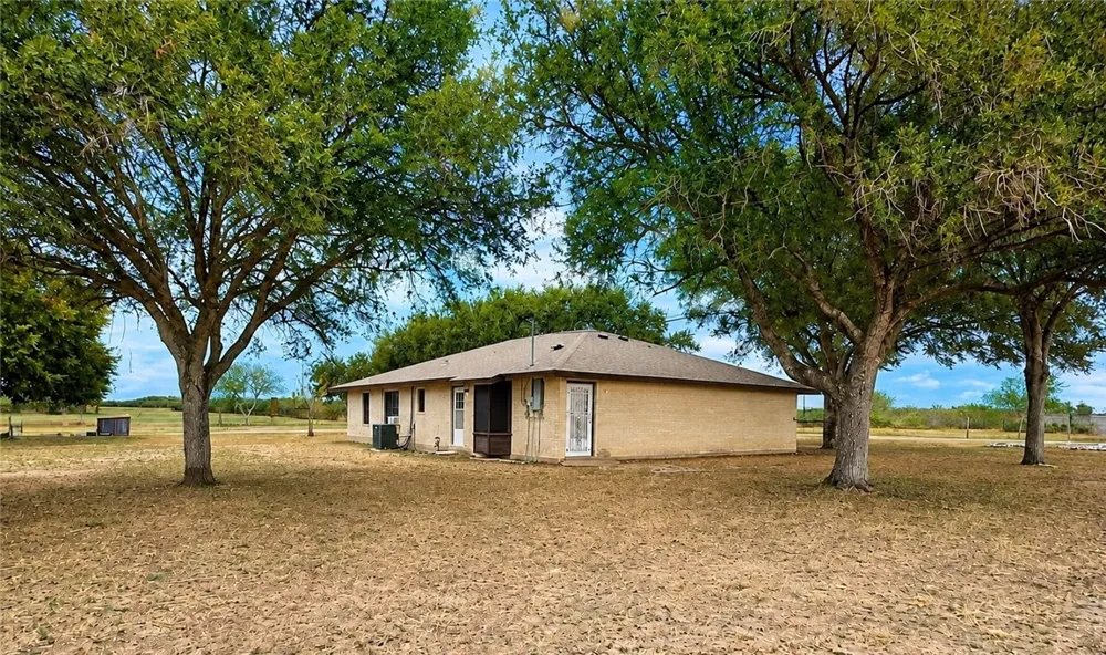 3032 HWY N 281 Alice, TX 78332