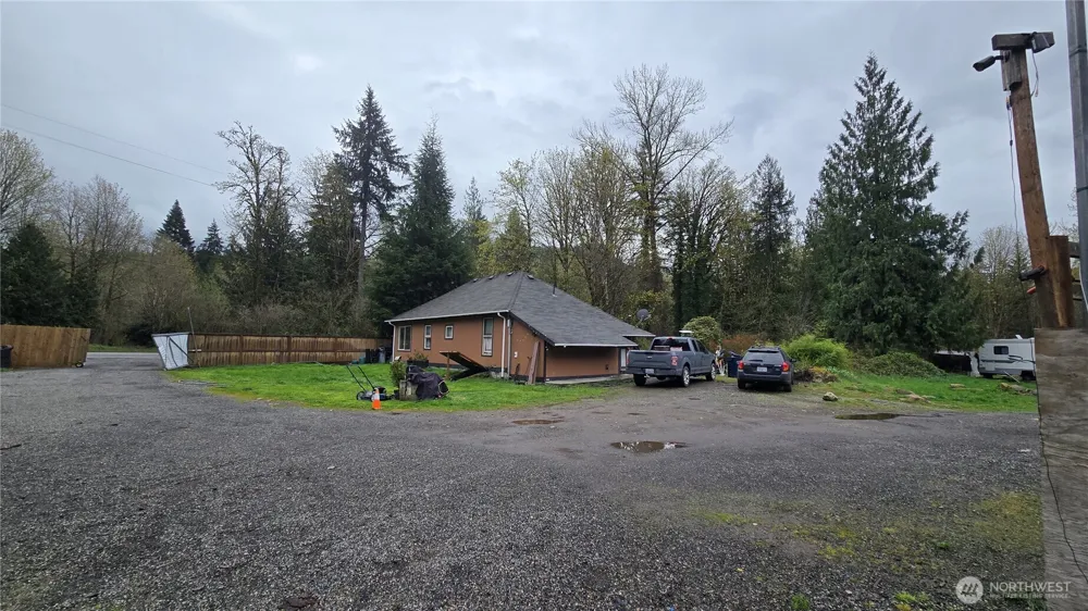 5898 Mt Baker Highway Deming, WA 98244