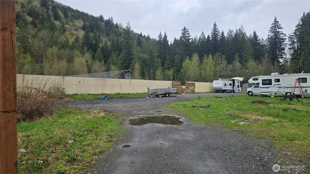 5898 Mt Baker Highway Deming, WA 98244