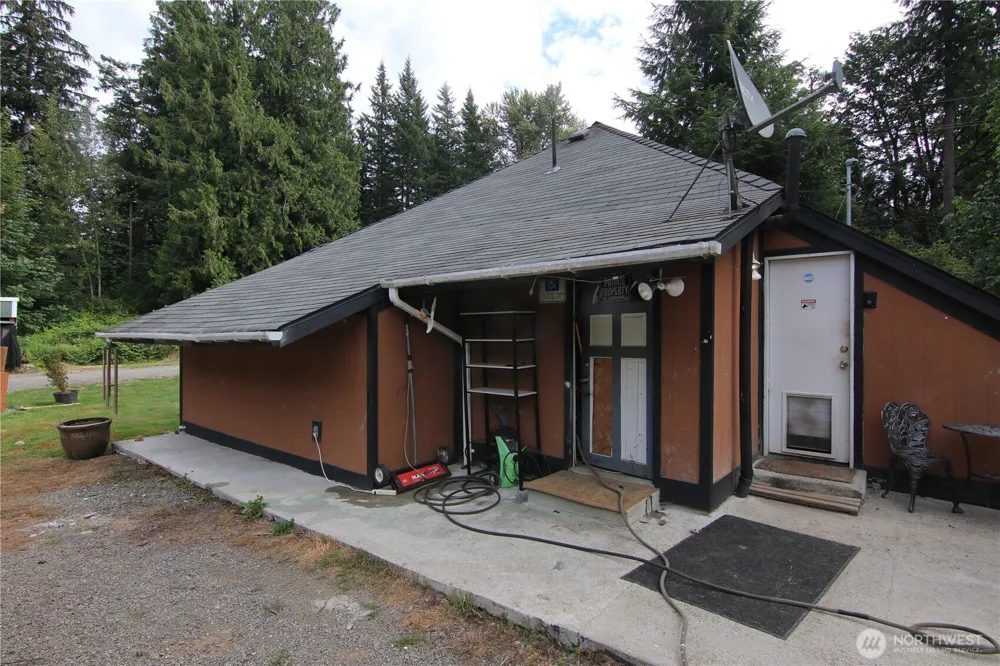 5898 Mt Baker Highway Deming, WA 98244