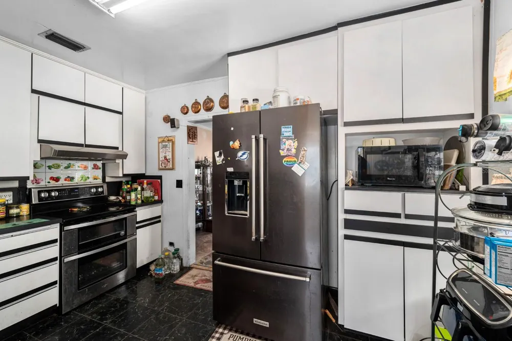 9602 RIPLEY ROAD Thonotosassa, FL 33592