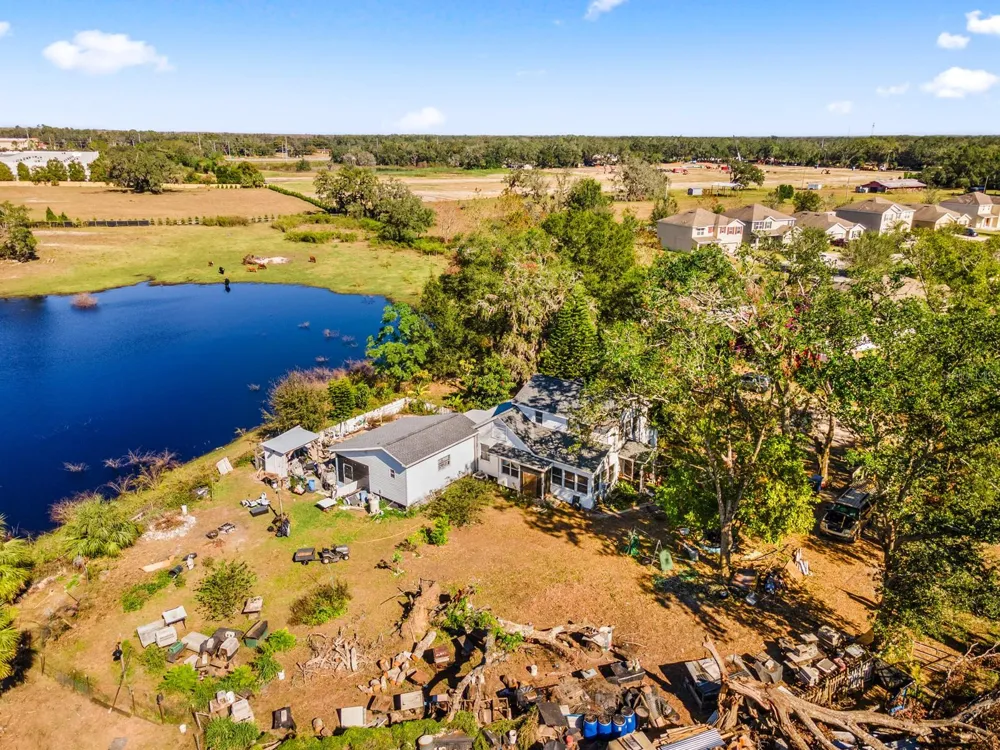 9602 RIPLEY ROAD Thonotosassa, FL 33592