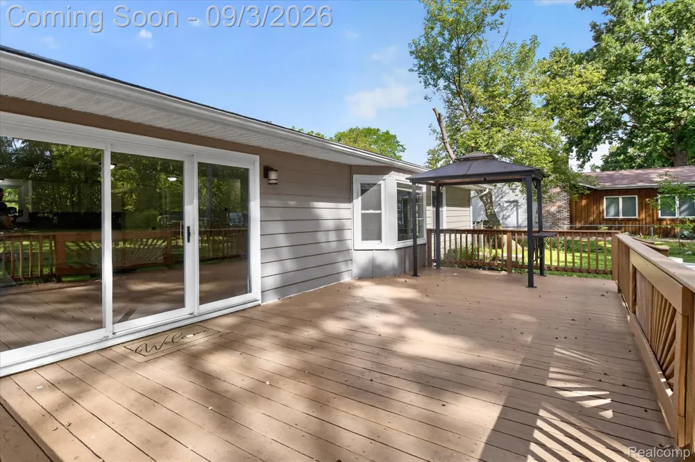 6215 Anavista Drive Mundy Township, MI 48507