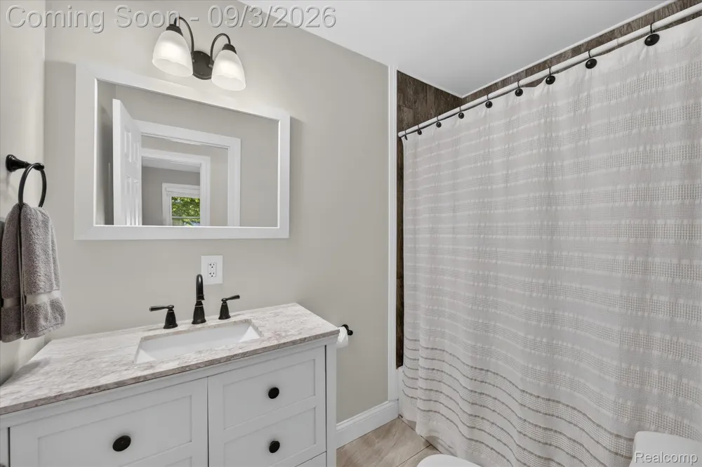 6215 Anavista Drive Mundy Township, MI 48507