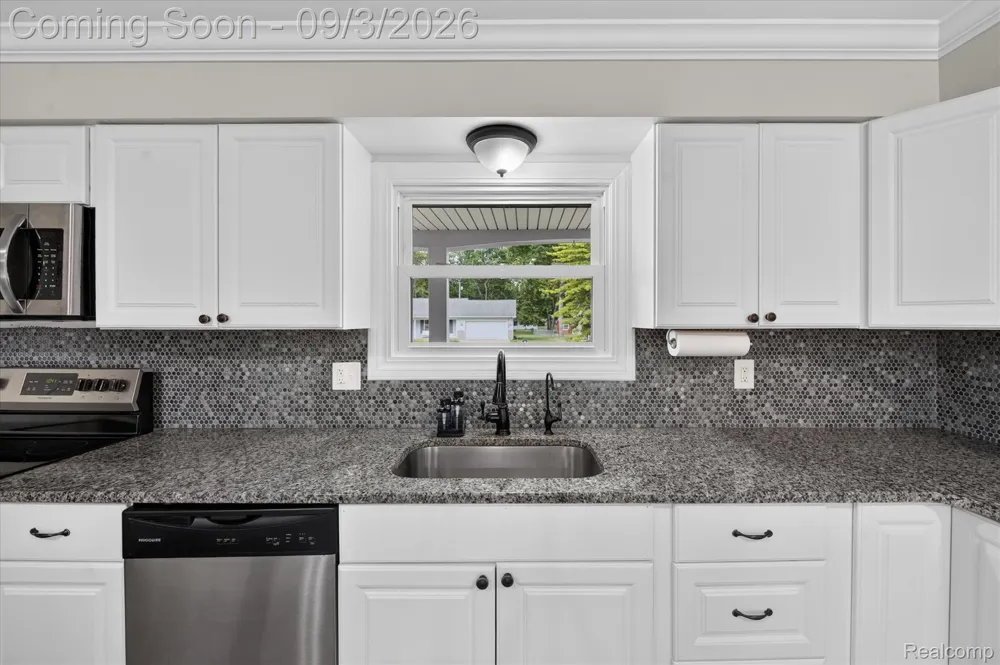 6215 Anavista Drive Mundy Township, MI 48507