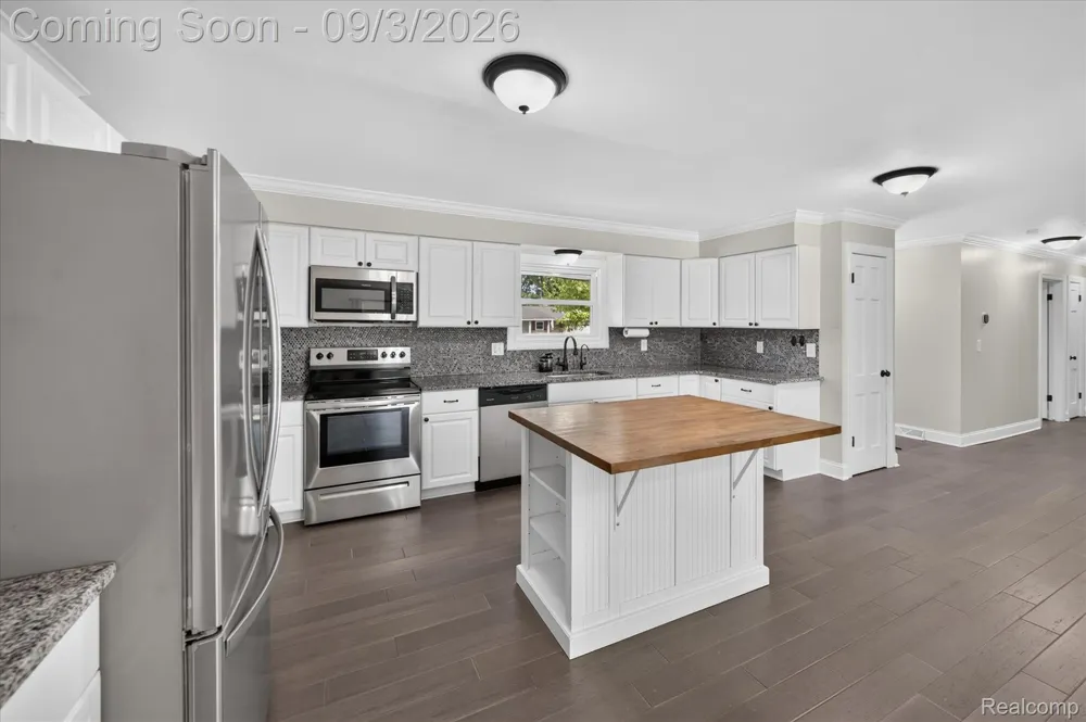 6215 Anavista Drive Mundy Township, MI 48507