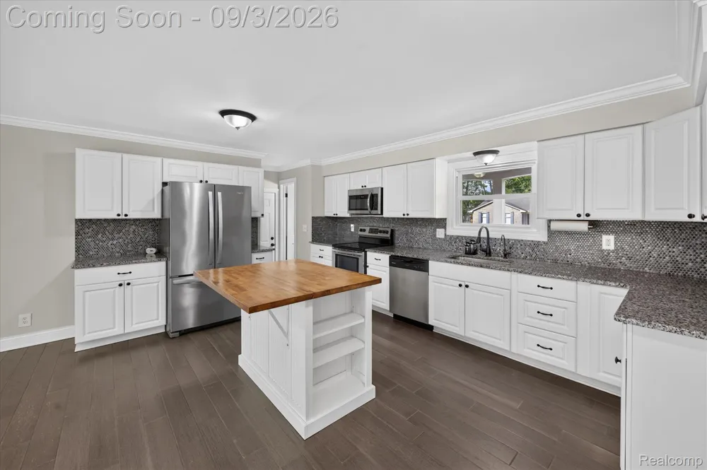 6215 Anavista Drive Mundy Township, MI 48507