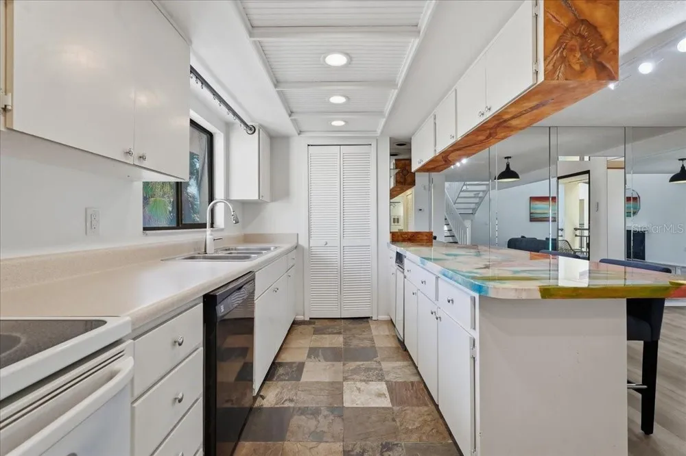 240 WINDWARD PASSAGE #702 Clearwater, FL 33767