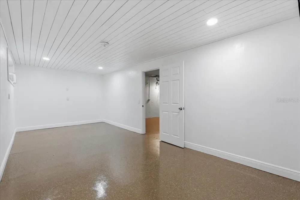 240 WINDWARD PASSAGE #702 Clearwater, FL 33767
