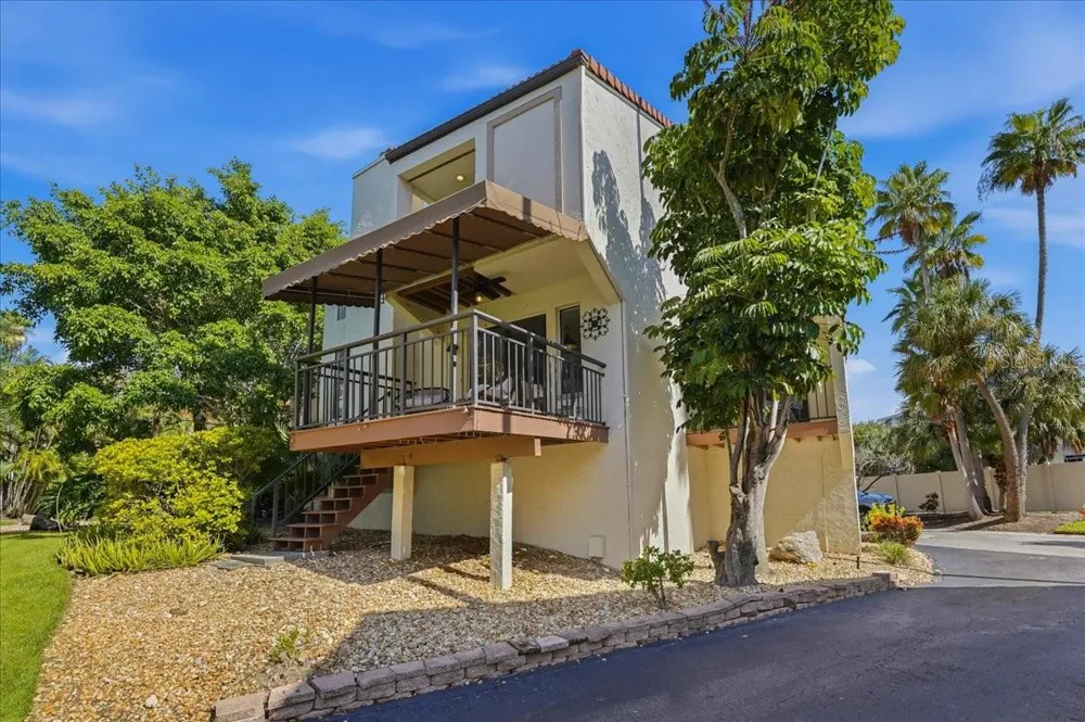 240 WINDWARD PASSAGE #702 Clearwater, FL 33767