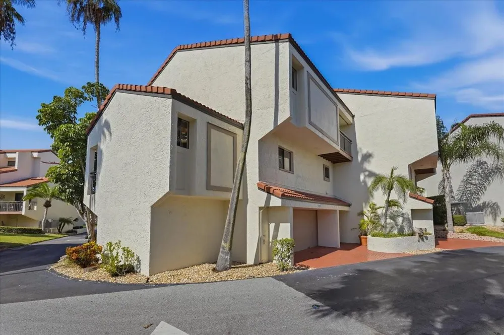240 WINDWARD PASSAGE #702 Clearwater, FL 33767