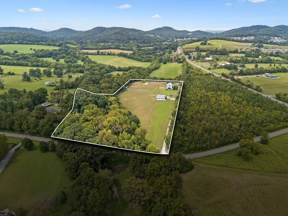 2290 Osburn Rd Arrington, TN 37014