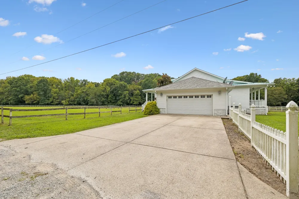 2290 Osburn Rd Arrington, TN 37014