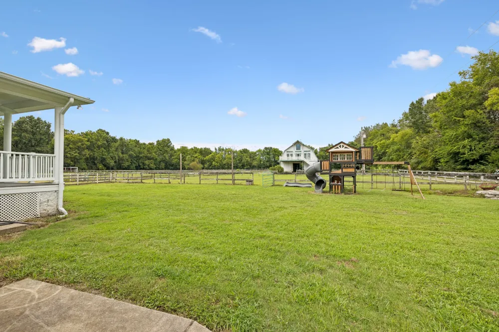 2290 Osburn Rd Arrington, TN 37014