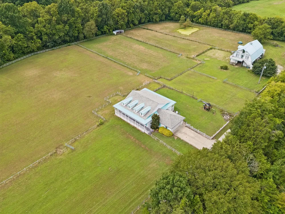 2290 Osburn Rd Arrington, TN 37014