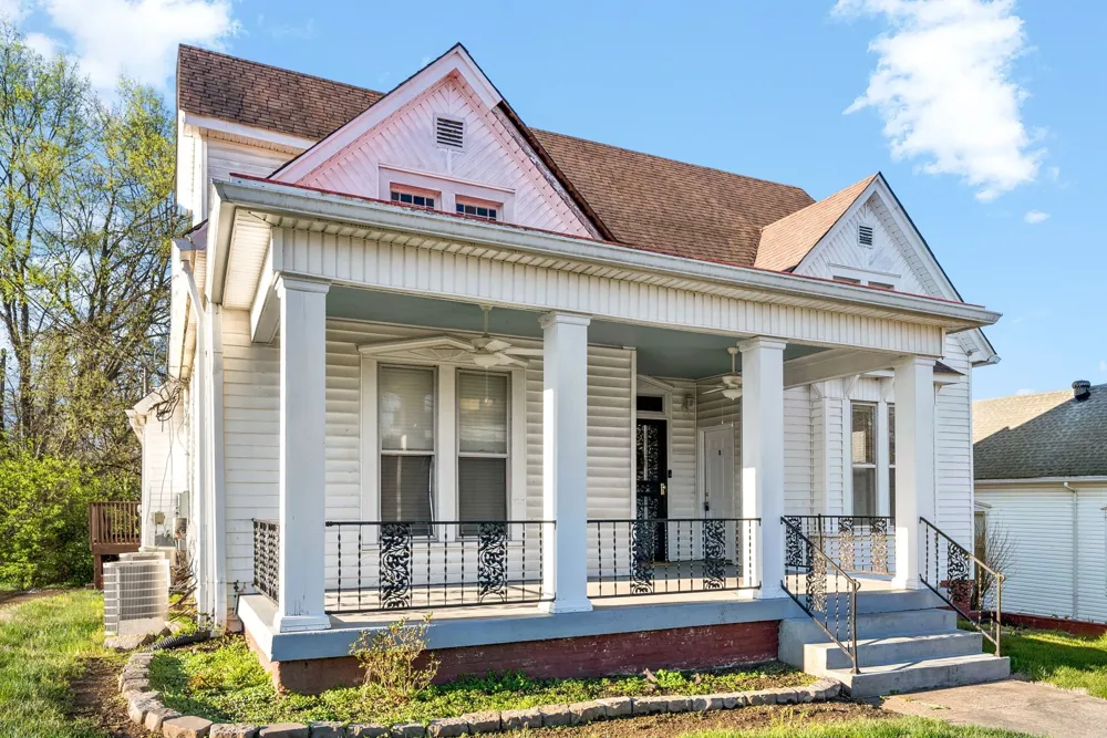 222 Union St #B Clarksville, TN 37040