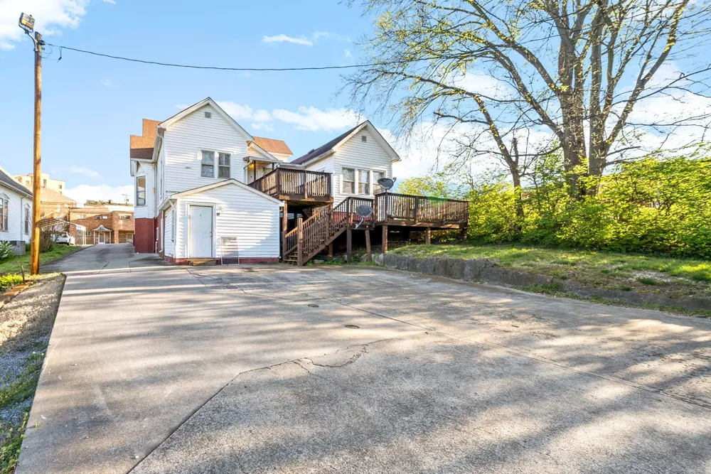 222 Union St #B Clarksville, TN 37040