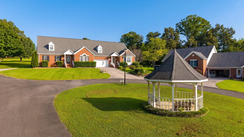 304 Fairway Drive Athens, TN 37303