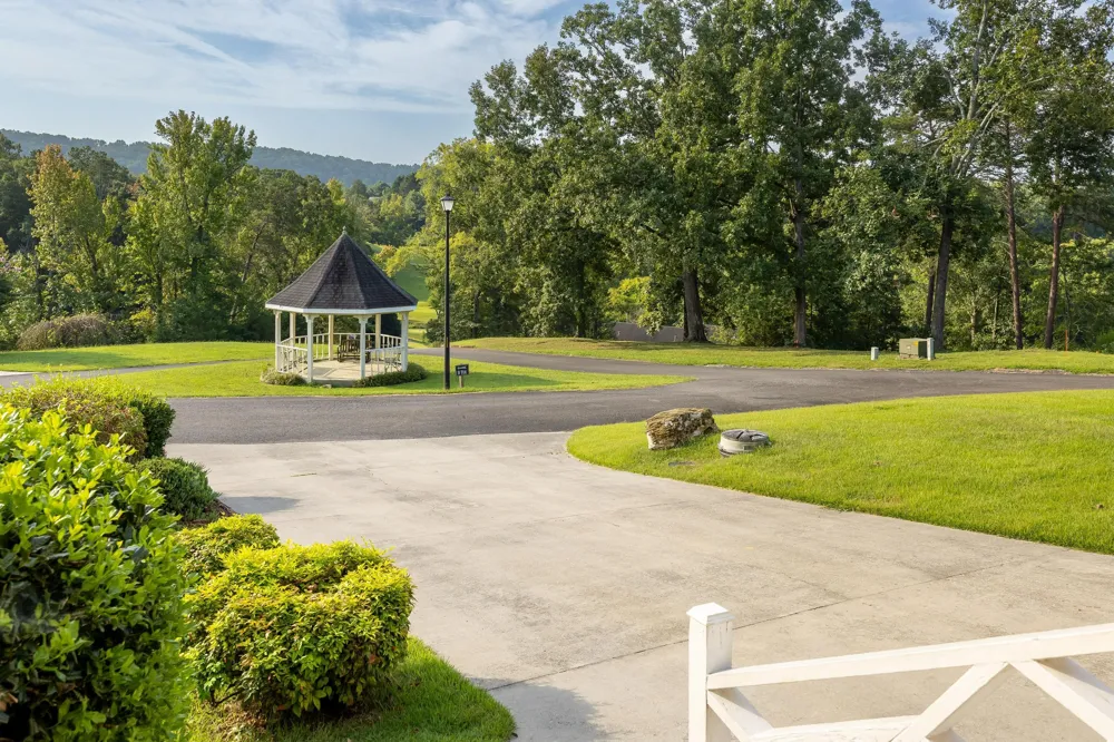 304 Fairway Drive Athens, TN 37303