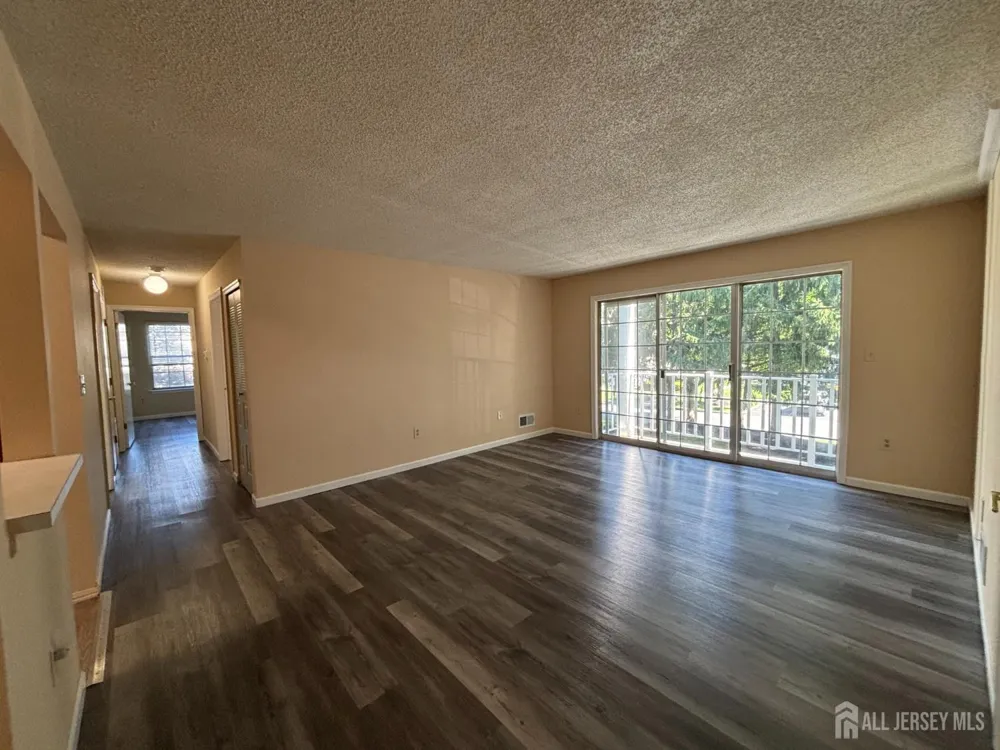 279 Kempsey Drive North Brunswick, NJ 08902