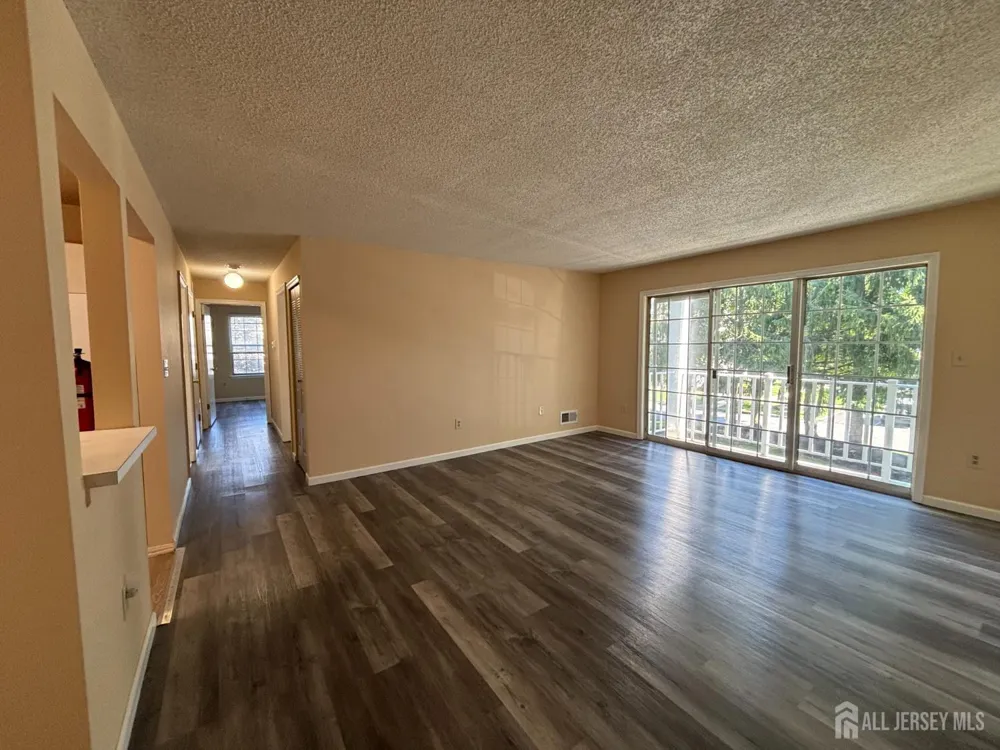 279 Kempsey Drive North Brunswick, NJ 08902