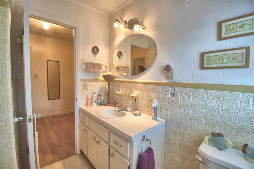 214 LAKE REEDY BOULEVARD Frostproof, FL 33843