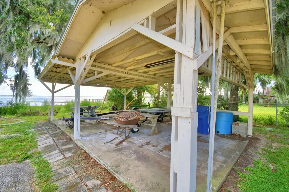 214 LAKE REEDY BOULEVARD Frostproof, FL 33843