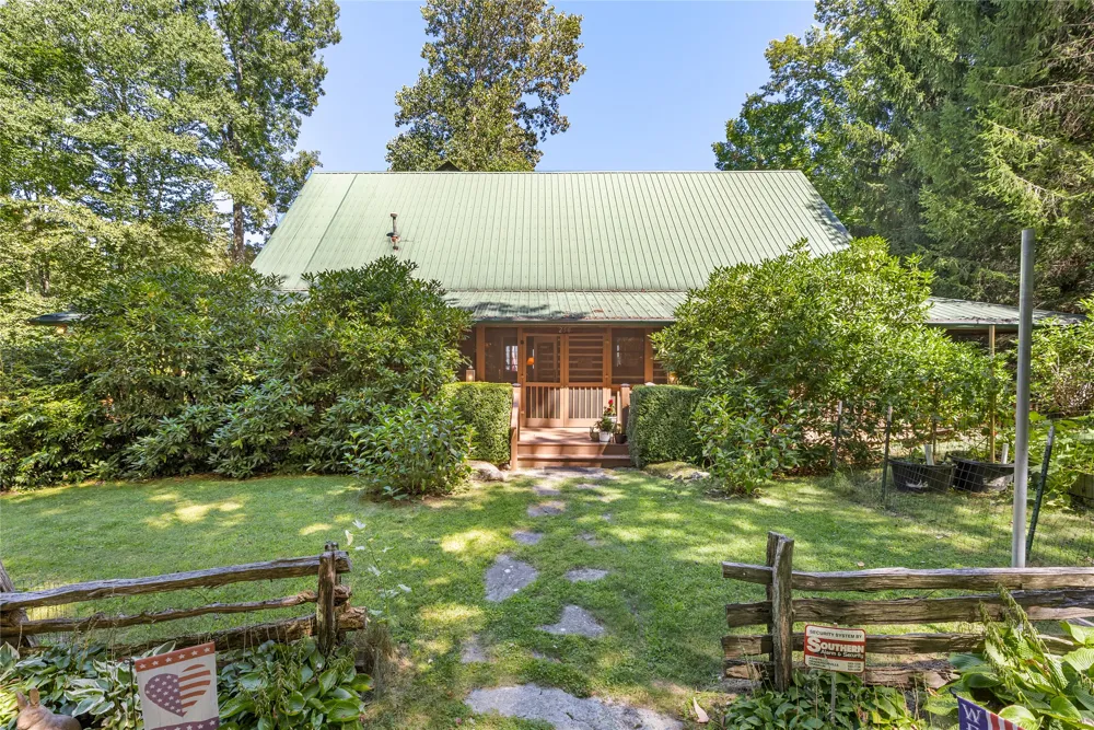 250 Bonanza Drive Cullowhee, NC 28723