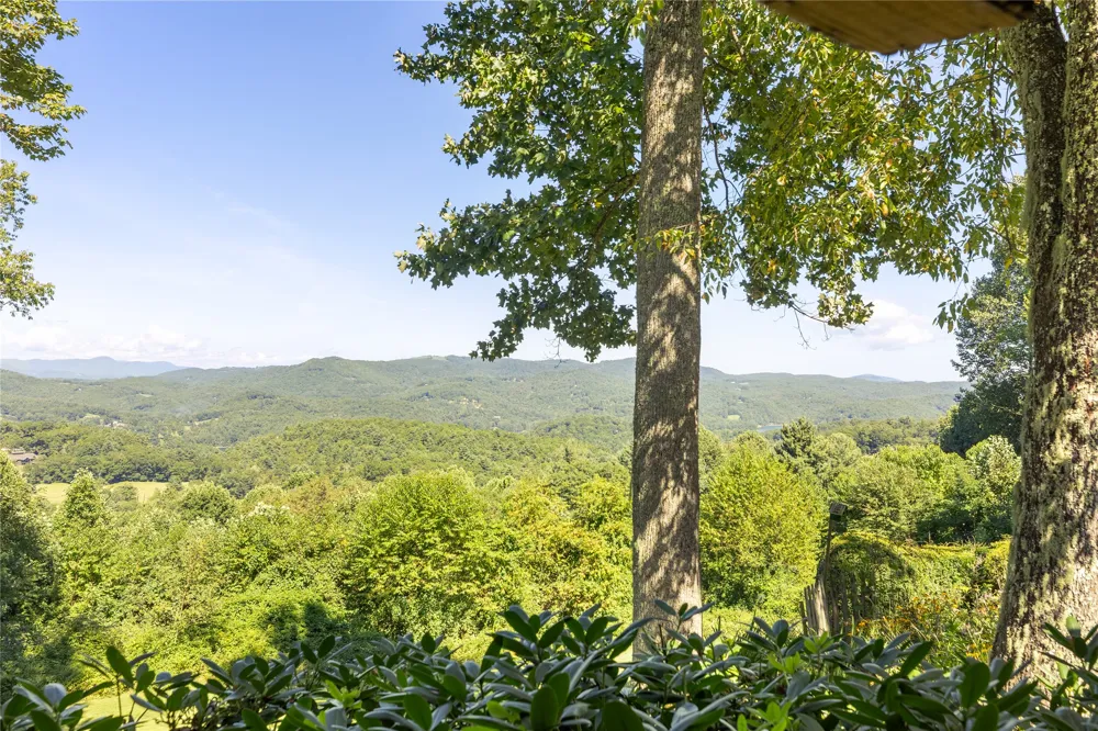 250 Bonanza Drive Cullowhee, NC 28723