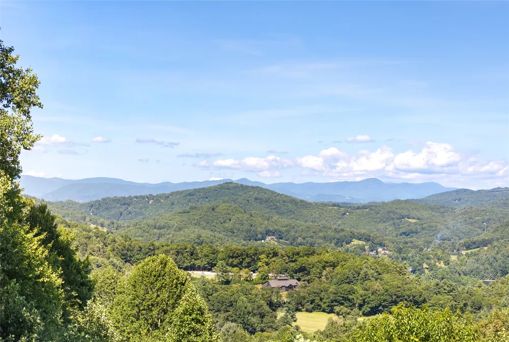 250 Bonanza Drive Cullowhee, NC 28723