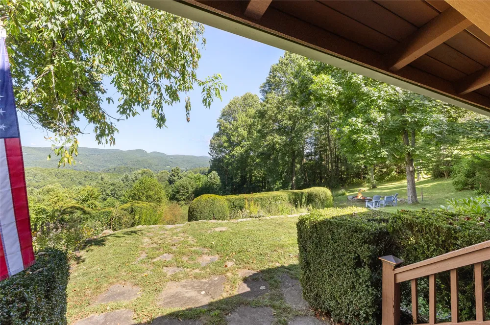 250 Bonanza Drive Cullowhee, NC 28723