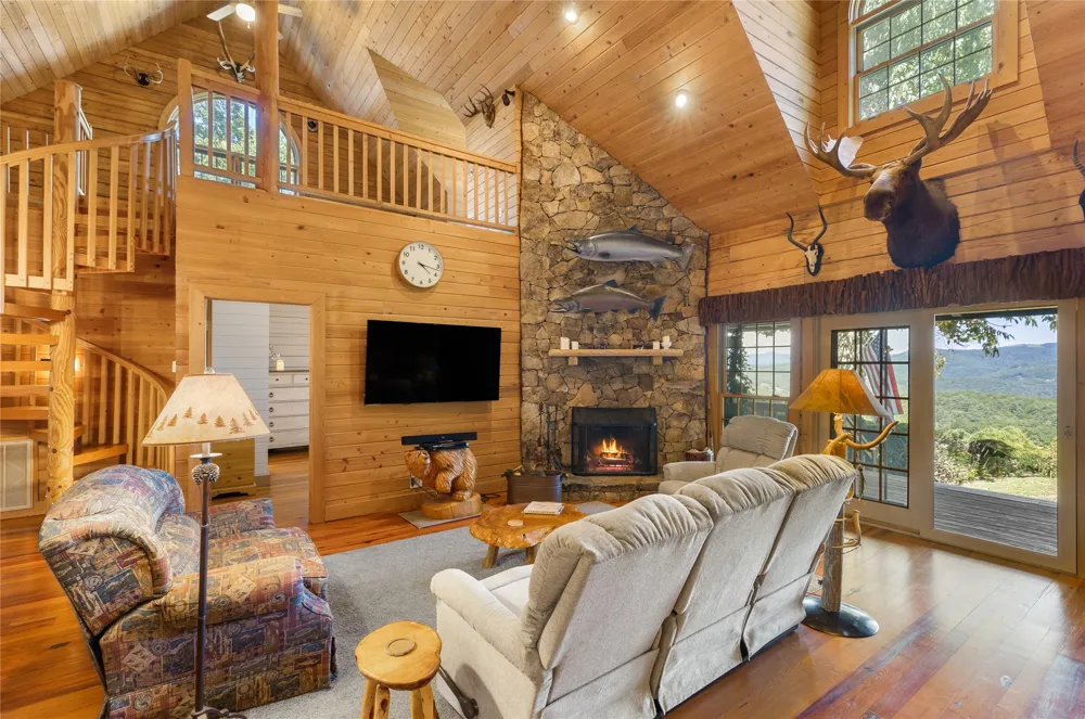 250 Bonanza Drive Cullowhee, NC 28723