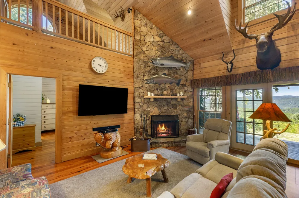 250 Bonanza Drive Cullowhee, NC 28723