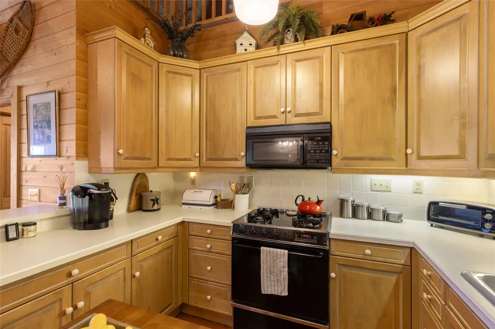 250 Bonanza Drive Cullowhee, NC 28723