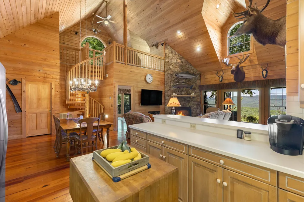 250 Bonanza Drive Cullowhee, NC 28723