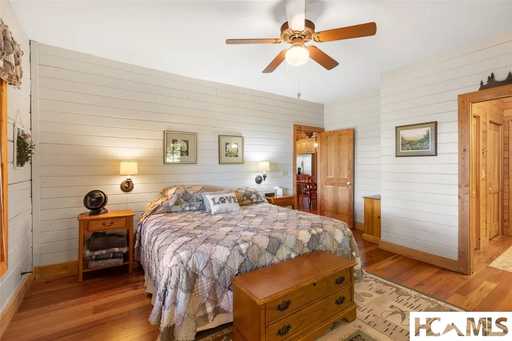 250 Bonanza Drive Cullowhee, NC 28723
