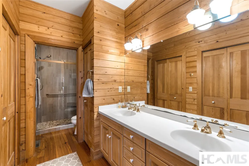 250 Bonanza Drive Cullowhee, NC 28723