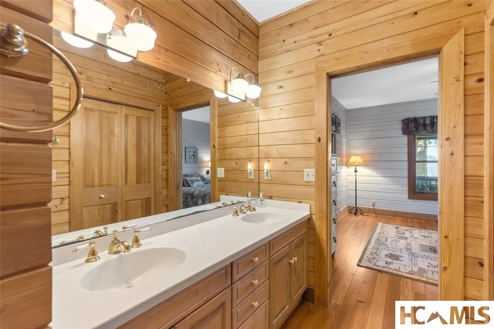 250 Bonanza Drive Cullowhee, NC 28723