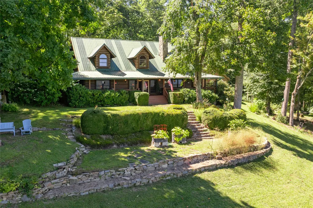 250 Bonanza Drive Cullowhee, NC 28723