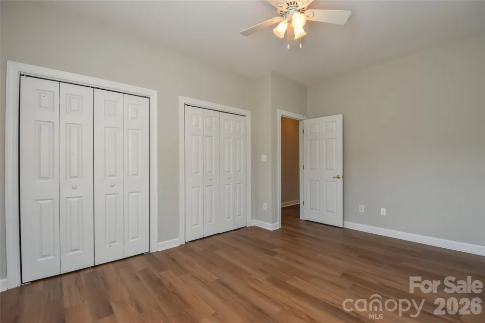 8332 Highland Glen Drive Charlotte, NC 28269