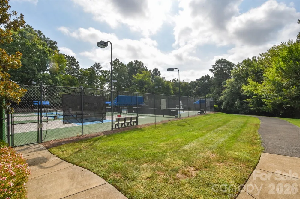 8332 Highland Glen Drive Charlotte, NC 28269