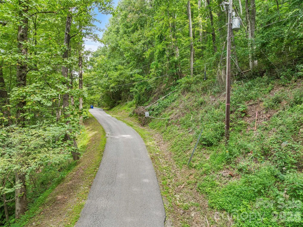 1.54 Acres Breezeway Drive Asheville, NC 28803