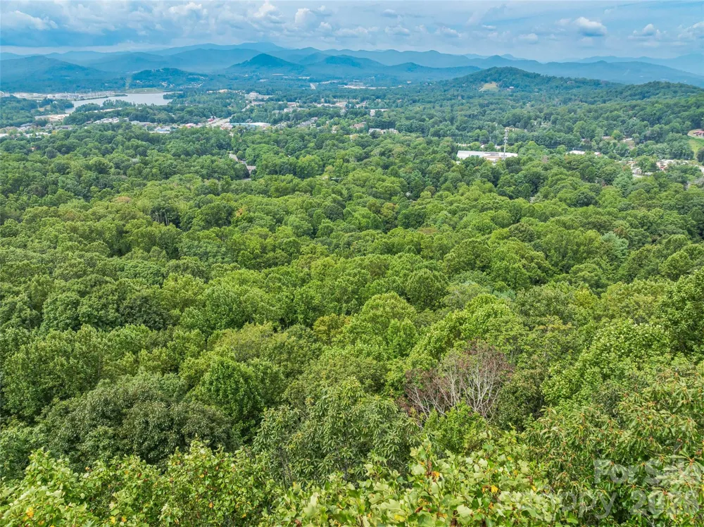 1.54 Acres Breezeway Drive Asheville, NC 28803