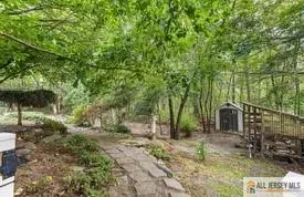 569 Buttonwood Drive Jackson, NJ 08527