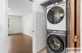 569 Buttonwood Drive Jackson, NJ 08527