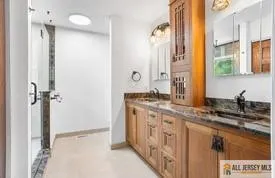 569 Buttonwood Drive Jackson, NJ 08527