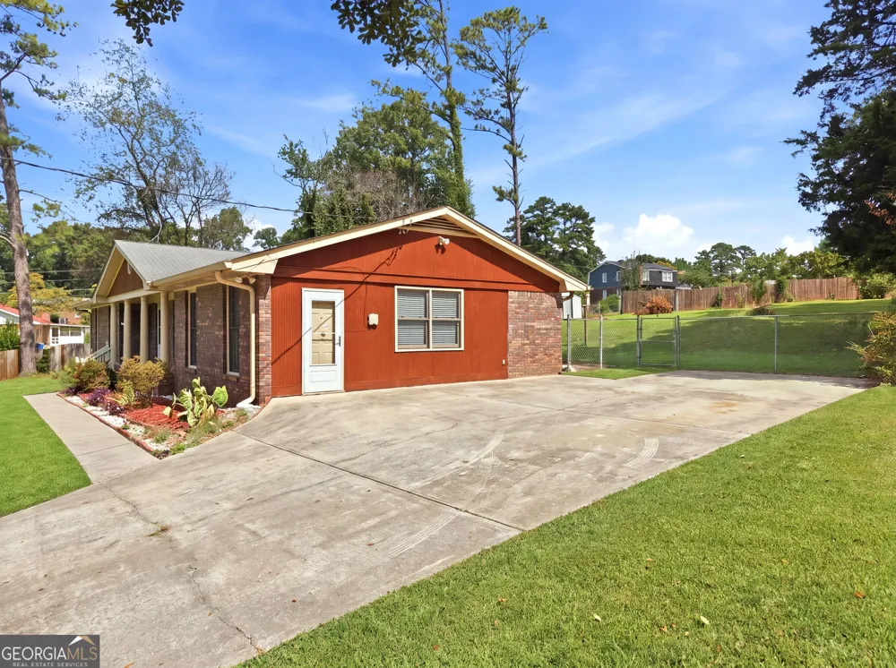 2681 Kings CIR Lawrenceville, GA 30044